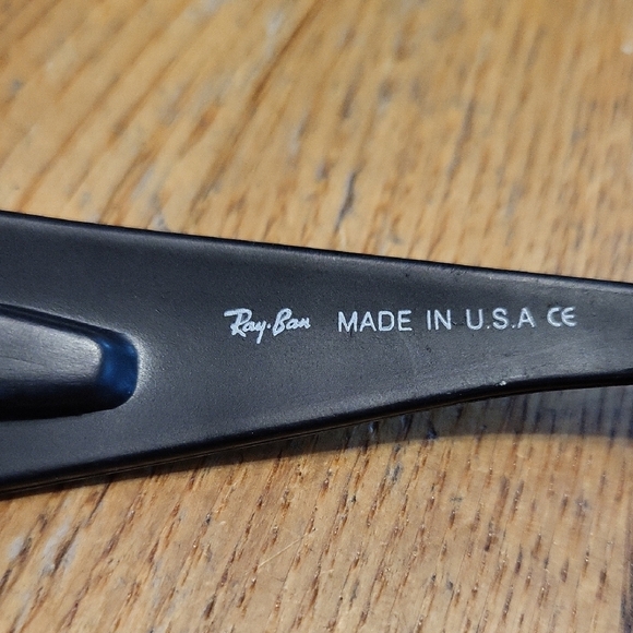 Ray-Ban Classic Black Sunglasses - Picture 2 of 6